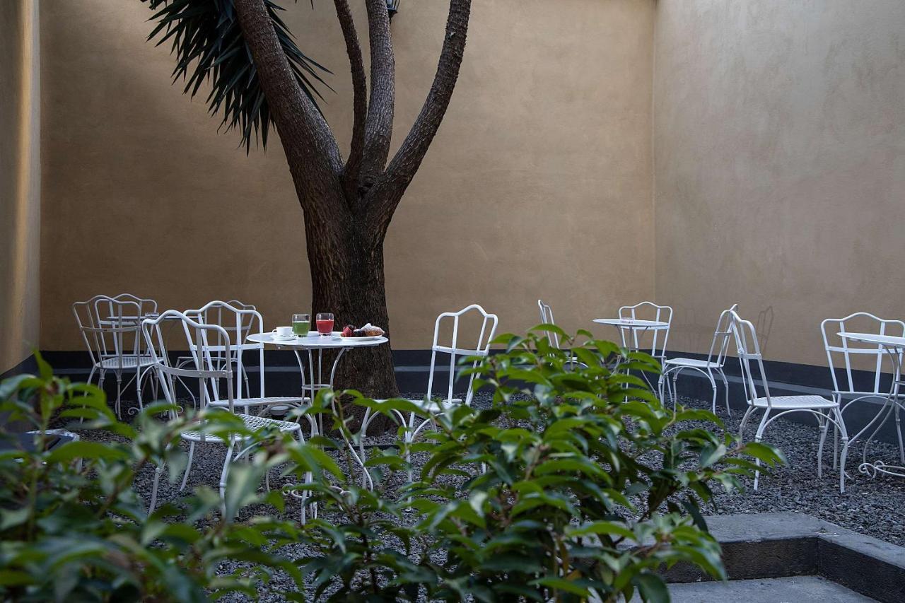 Hotel Palazzo Argenta Naples Exterior photo